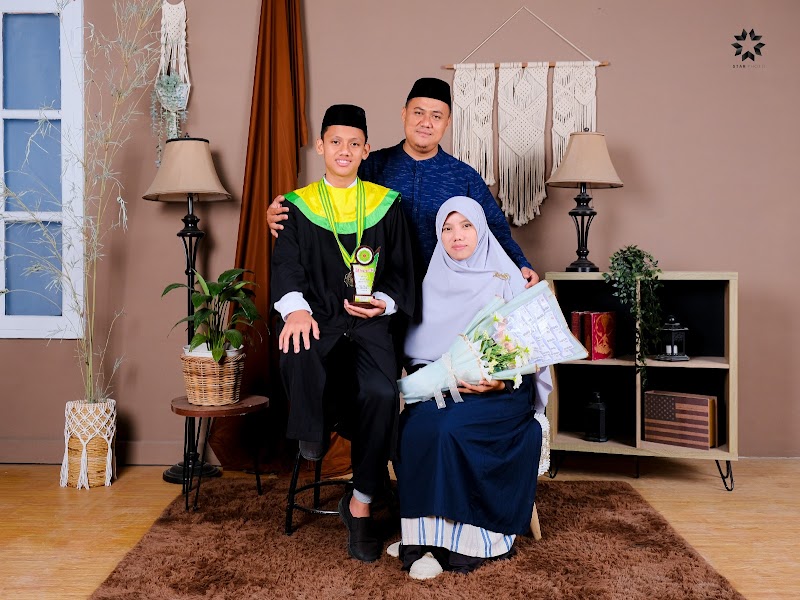 Musholla Nur Fatimah: Tempat Berkumpul yang Menyatu dengan Kehidupan Adipala